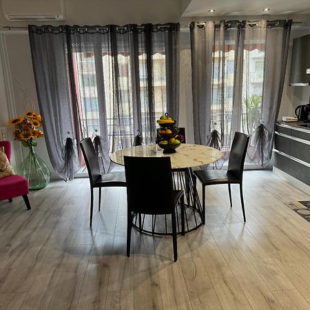 Gorgeous 2 Bedrooms Holiday Apartement Ницца Экстерьер фото