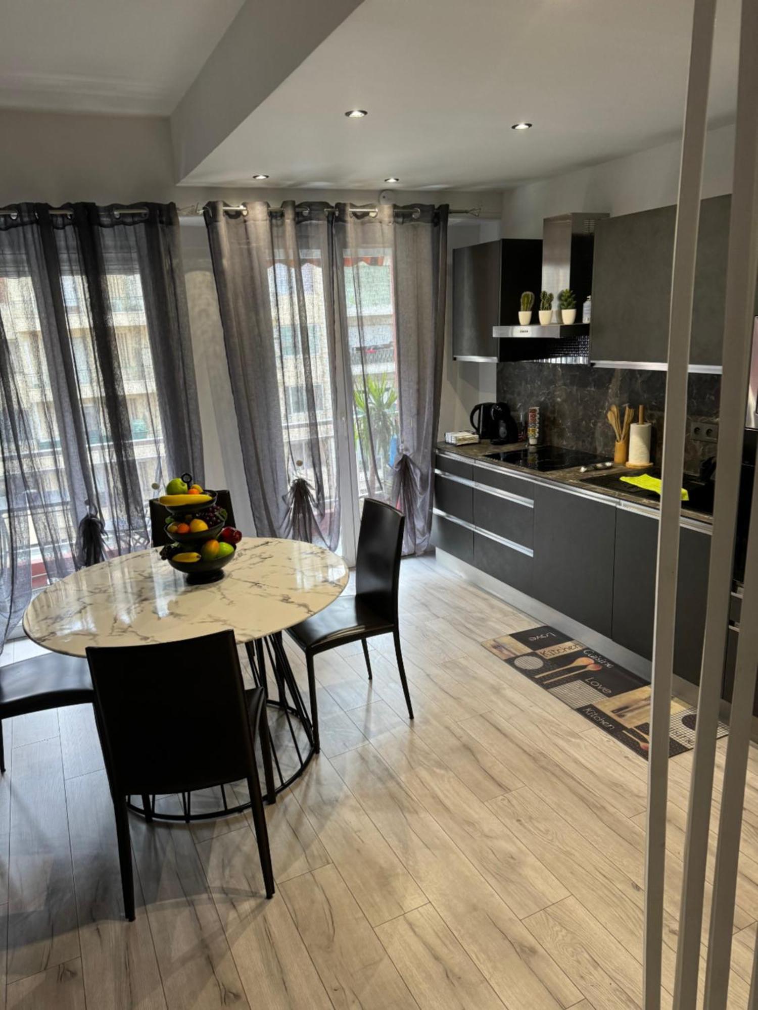 Gorgeous 2 Bedrooms Holiday Apartement Ницца Экстерьер фото